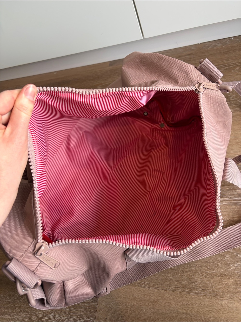 Herschel Supply Company Bag in Dusty Rose - Picture 5 of 5